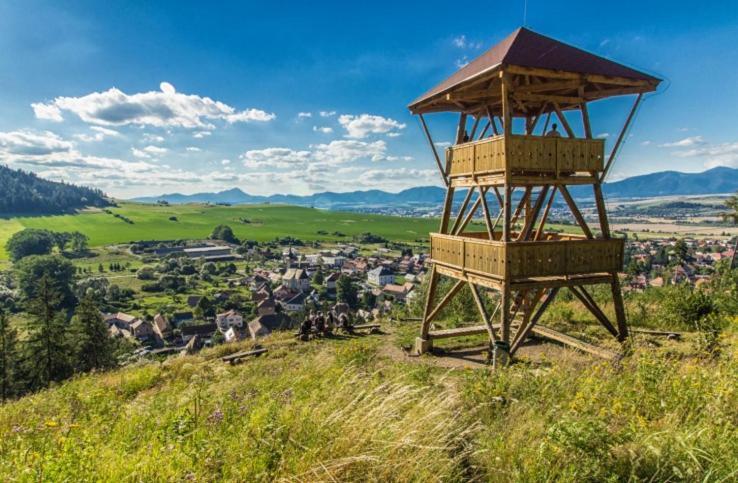 Liptovský JánDomcek Pod Vezami S Virivkou A Grilom, Pri Termalnom Kupaliskuアパートメント エクステリア 写真